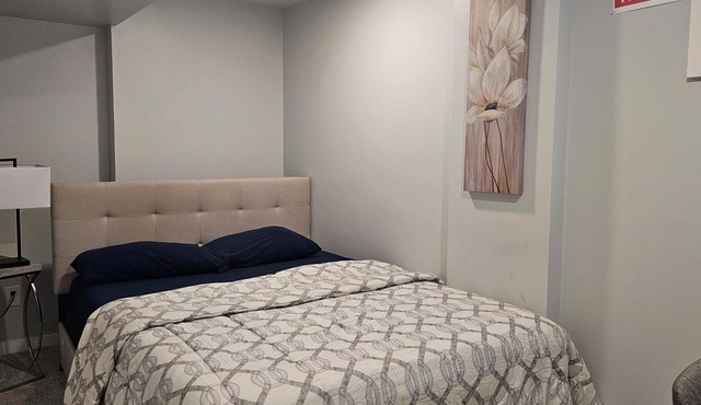 EXCLUSIVE 2-BED PRIVATE COZY BASEMENT