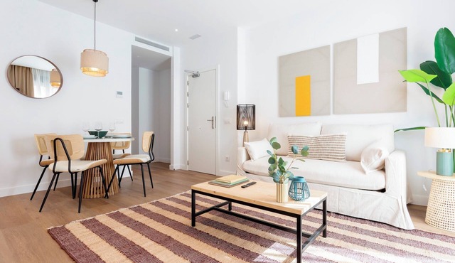 Exclusive 2BD apartment in Madrid. Zabaleta III