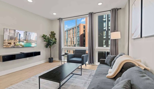 Exclusive 2BR Philly Apartment with Space for 8