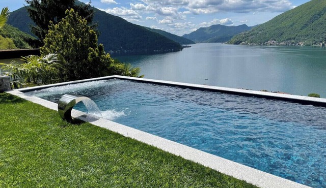 Exclusive and stylish villa * 6 1/2 room villa, -10 people/WiFi