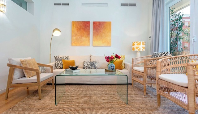 Exclusive Apartment 5BD in Seville. Carlos V