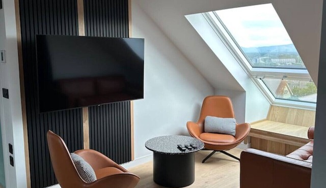 Exclusive Apartment Sleeps 6, 5 minutes away from Kelpies