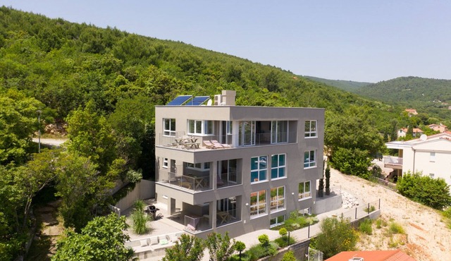 Exclusive apartment in Sveta Marina, Istria, 1st floor - directly by the sea