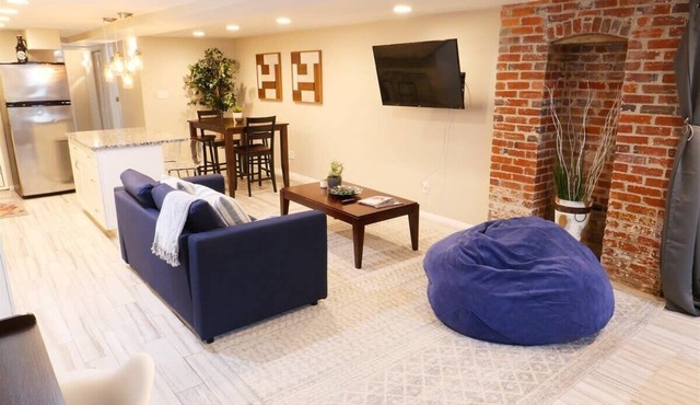 Exclusive Apt in Shaw