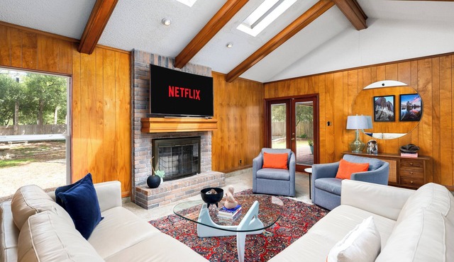 Exclusive ATX! 5BR~Private Pool~Firepit~ Patio~BBQ