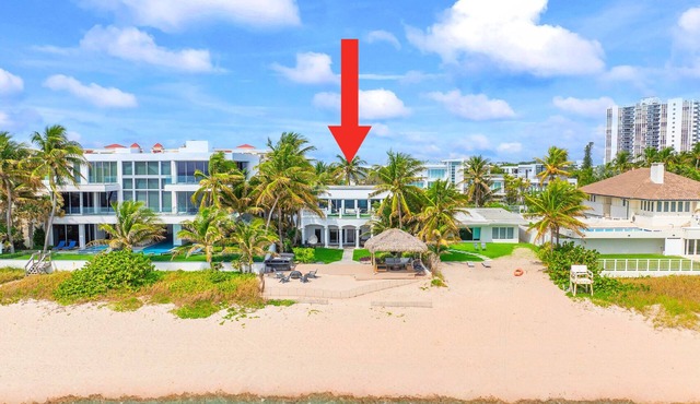 Exclusive Beachfront with Sauna and Gym