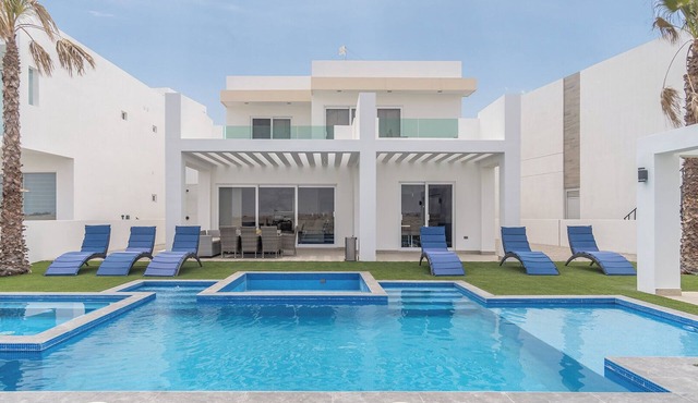 Exclusive: Casa Atardecer with Stunning Laguna Views at Islas Del Mar