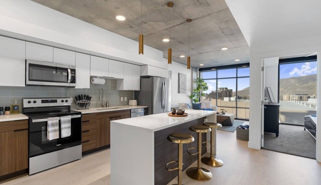 Exclusive Dwntwn Retreat-Salt Palace & DeltaCenter