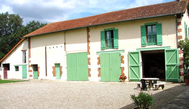 EXCLUSIVE ESCAPADE: GITE WITH SWIMMING POOL Freshness and relaxation guaranteed