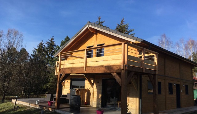 Exclusive feel-good house with fireplace, sauna, large terrace near the swimming lake