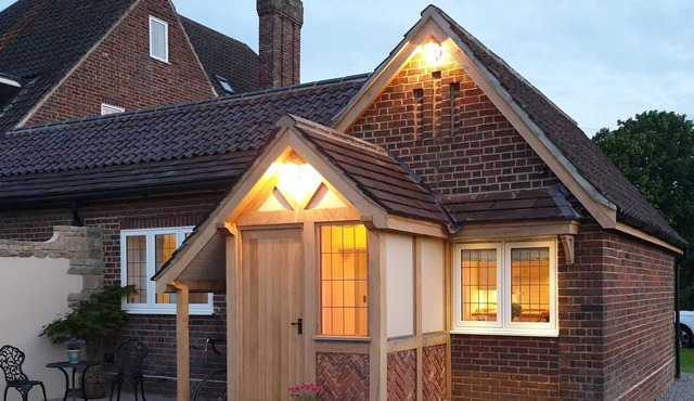 Exclusive Holiday Accommodation - Bancroft Cottage