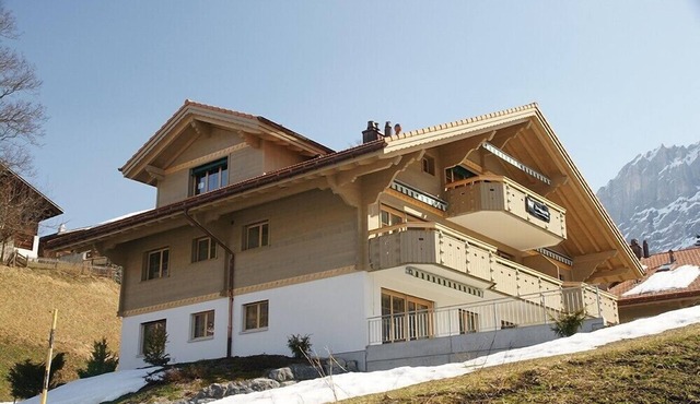 Exclusive holiday home with panoramic view to the Eiger Nordwand