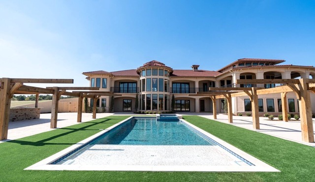 Exclusive Italian Villa Estate for Unforgettable Celebrations & Private Retreats