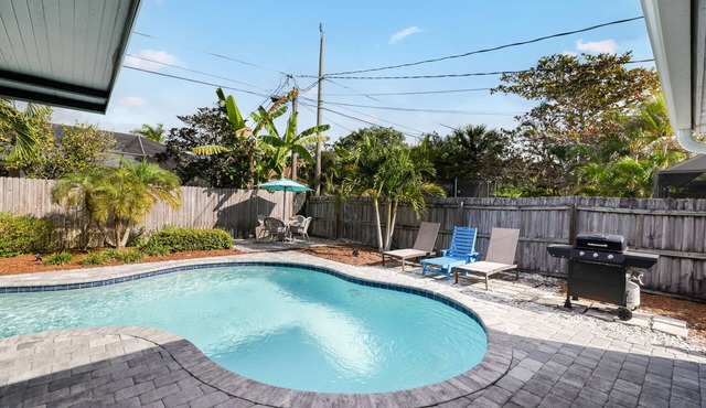 Exclusive Jan–May Special Naples Pool Home Walk to Beach & Mercato