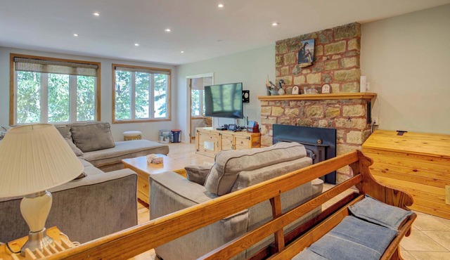 Exclusive Lakefront Cottage on Big Rideau Lake – Private Dock, Sauna, & Sunset