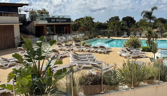 Exclusive: Luxury Bungalow with Sea View, Saint-Raphaël, Côte d'Azur