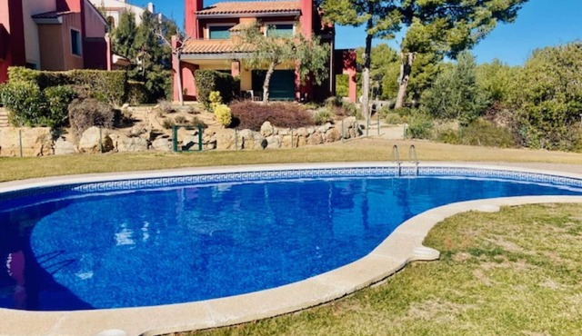 Exclusive Mont-roig house with shared pool, A/C, parking