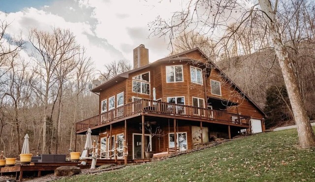 Exclusive Ohio River Retreat with Hot Tub