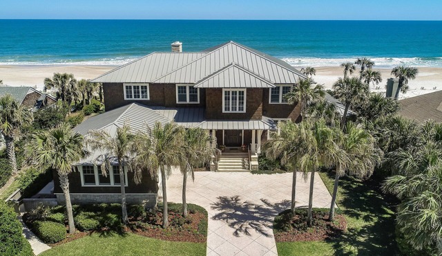 EXCLUSIVE ONE OF A KIND OCEAN FRONT BEACH HOUSE POOL AND SPA