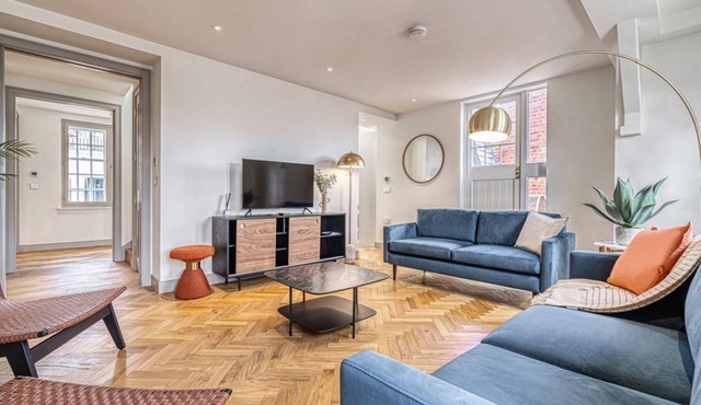 Exclusive penthouse near Westminster Abbey