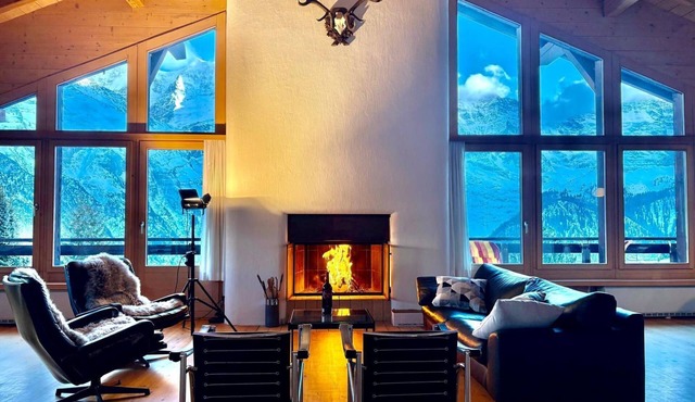 Exclusive penthouse with alpine views
