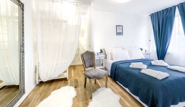 Exclusive, spacious and central!