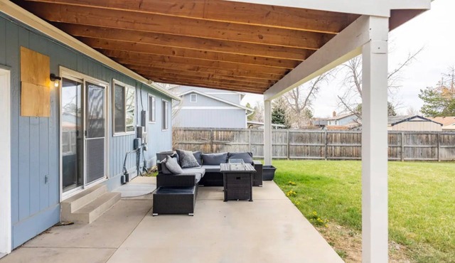 Exclusive Stay Private Room 2: Adults Only + Near Red Rocks