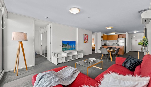 Exclusive Stays - Summit