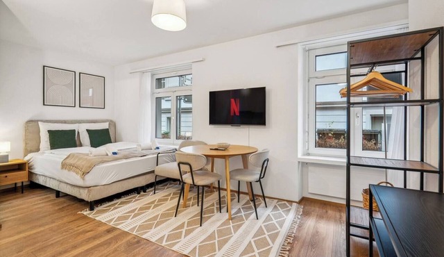 Exclusive studio near city center - Color 4