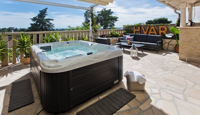 Exclusive Studio with Breakfast included + Private Jacuzzi & Outdoor Kitchen