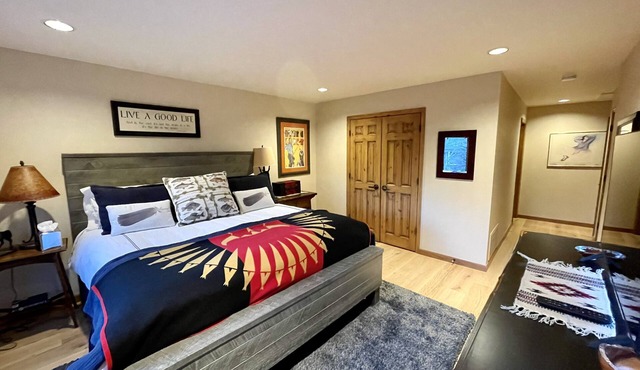 Exclusive Teton Pines Home off Teton Village Rd. 5 min from Teton Village Skiing