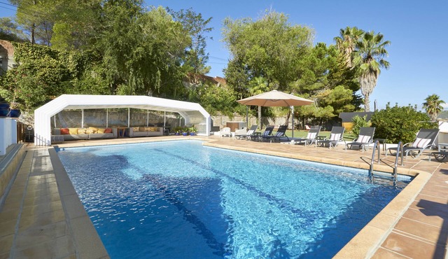Exclusive villa in the Garraf mountains, just a few minutes from the sea