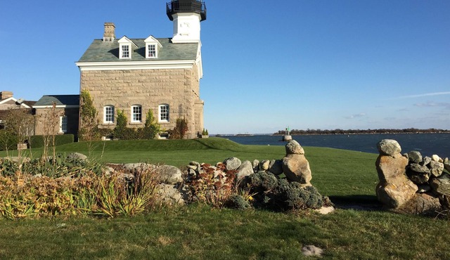 Exclusive Waterfront, Breathtaking views in Noank, near Mystic & Groton Long Pt