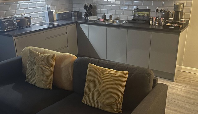 executive 1 bedroom apartment suite with jet bath