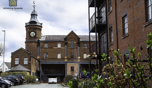 Executive 2 bed apartment in Stockton Heath