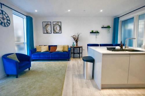 Executive 3-Bed 2-Bath Apartment Central London