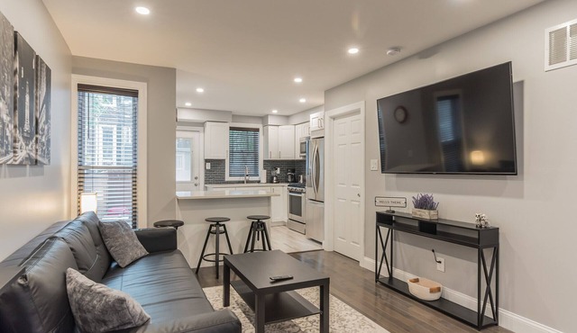 Executive 3BR University City within minutes to Drexel Penn CHOP