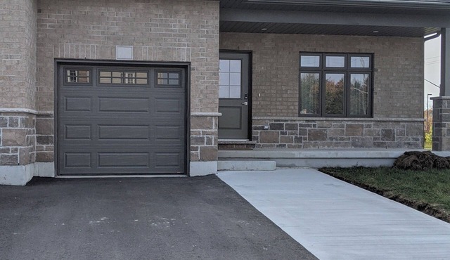Executive 4 Bedroom Townhouse Bungalow
