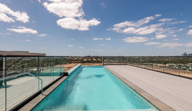 Executive Apartment- Winx Trackside