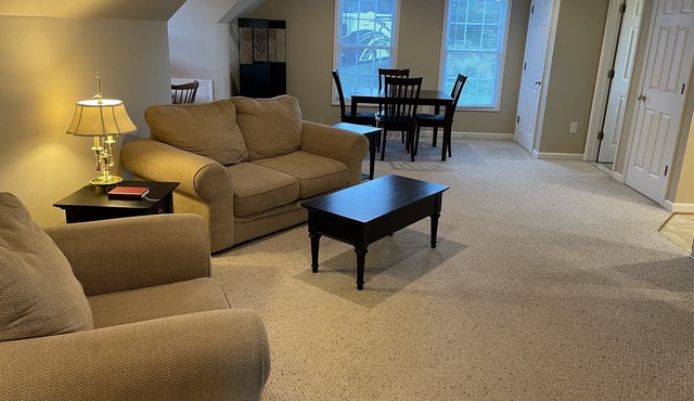 Executive Apartment On Private Estate -Organic Farming - Eggs ,Meats & More