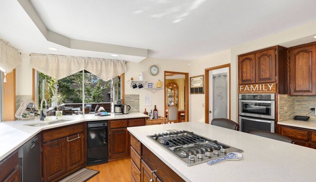 Executive English Tutor Close to the Airport