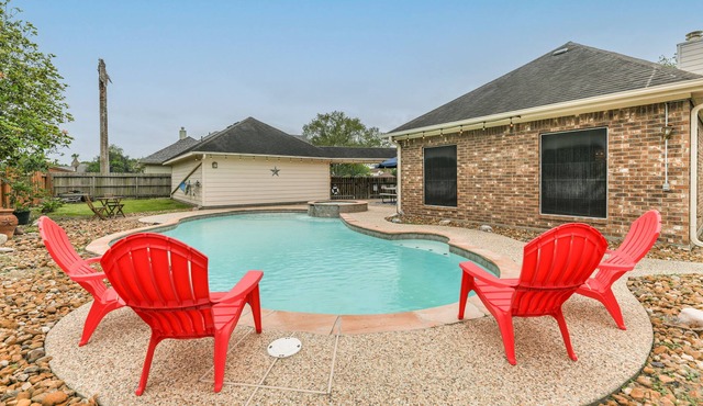 Executive Estate Villa ~Pool + Hot Tub ~