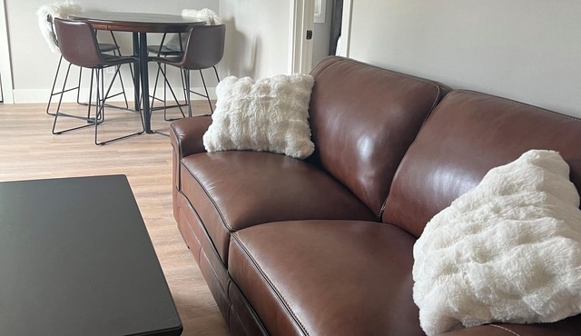 Executive Furnished Apartment, Home away from Home