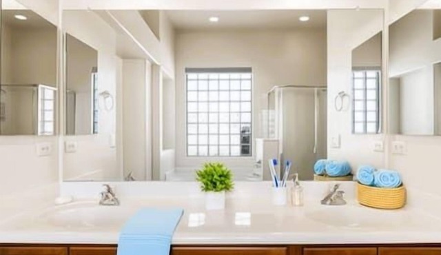 Executive Golf Estate: 5BD/4BA w/Private Casita