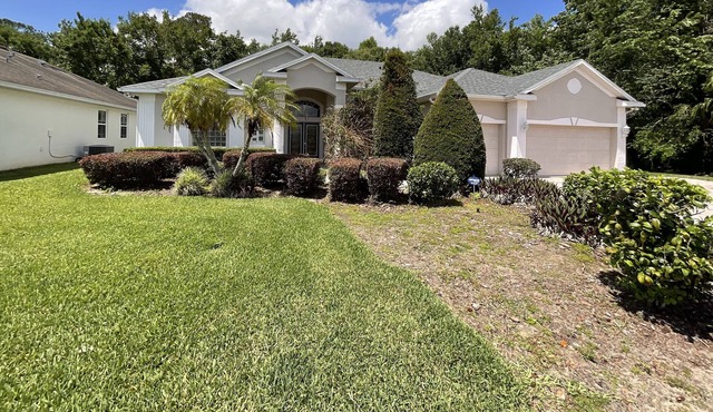 Executive home in Gated golf community near Disney