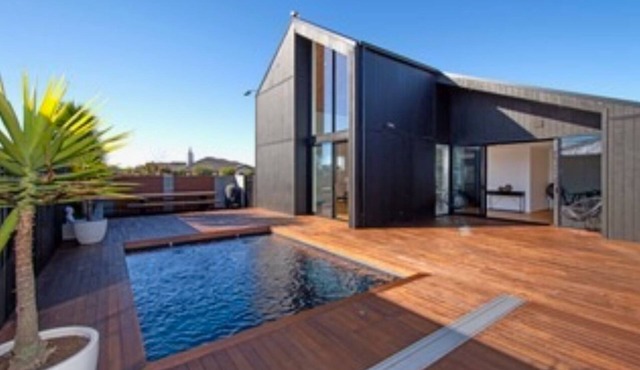 Executive home in Rolleston w Pool