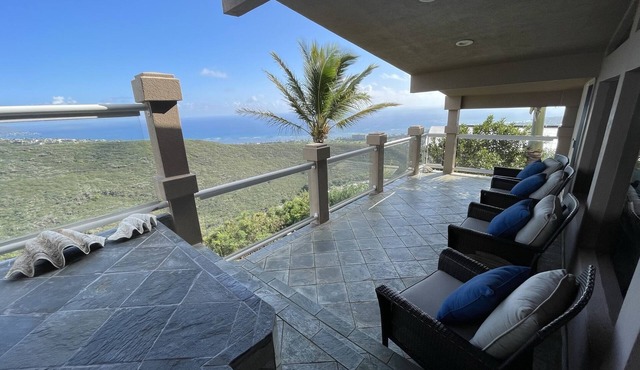 Executive Honolulu Home with Spectacular View- Monthly Rental Only