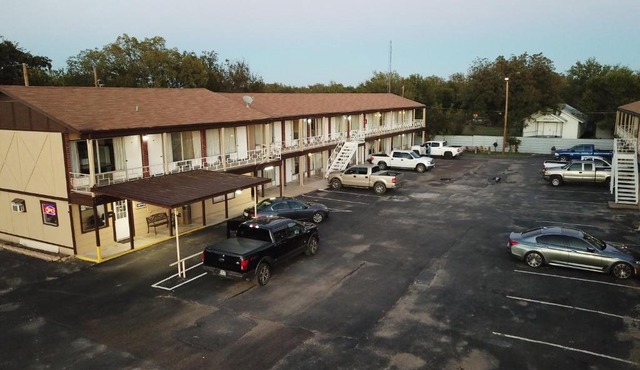 Executive Inn