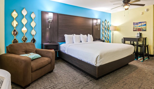 Executive King Suite: Spacious Comfort for Work & Rest at Wildwood Inn