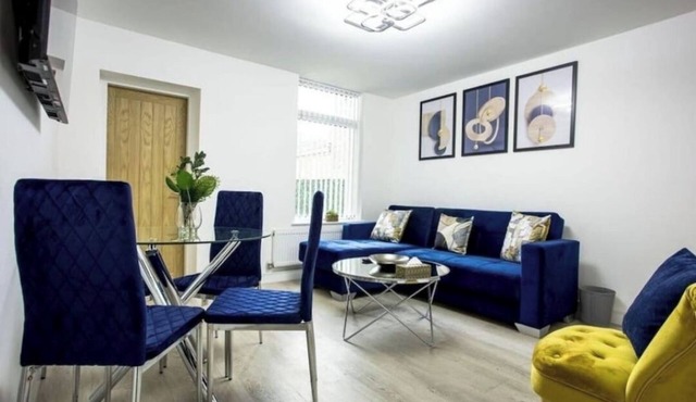 EXECUTIVE MODERN & LUXURY HOME